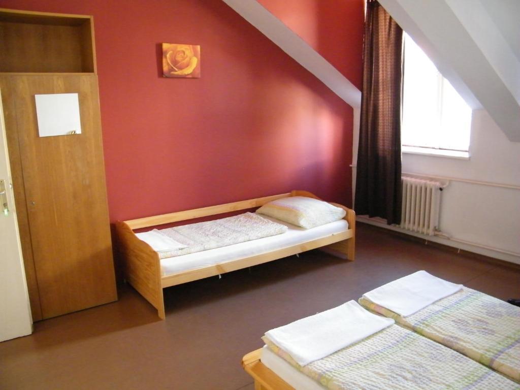Zrinyi Hostel Boedapest Kamer foto