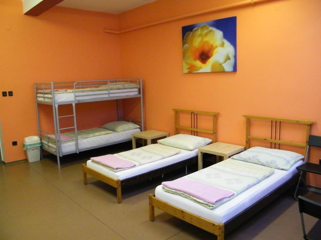 Zrinyi Hostel Boedapest Kamer foto